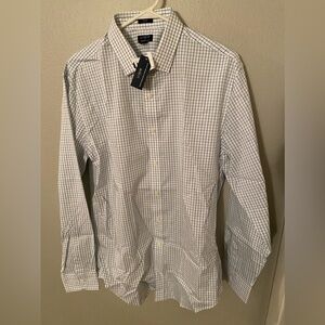 New J. Crew Men’s Performance Dress Shirt